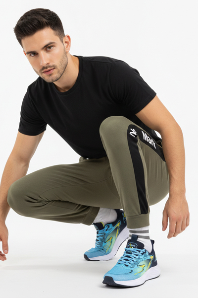 Sports Shoes